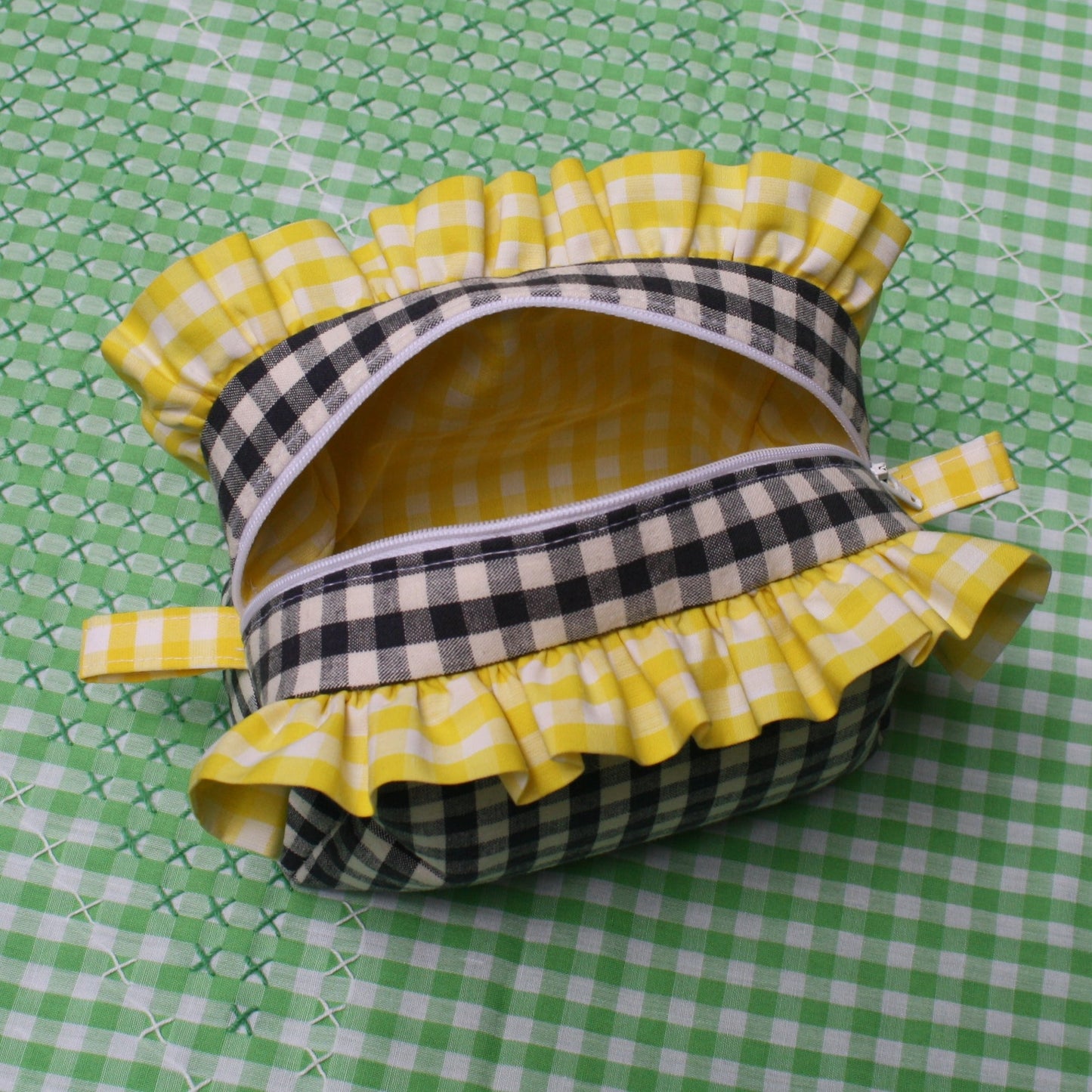 Makeup bag - black and yellow