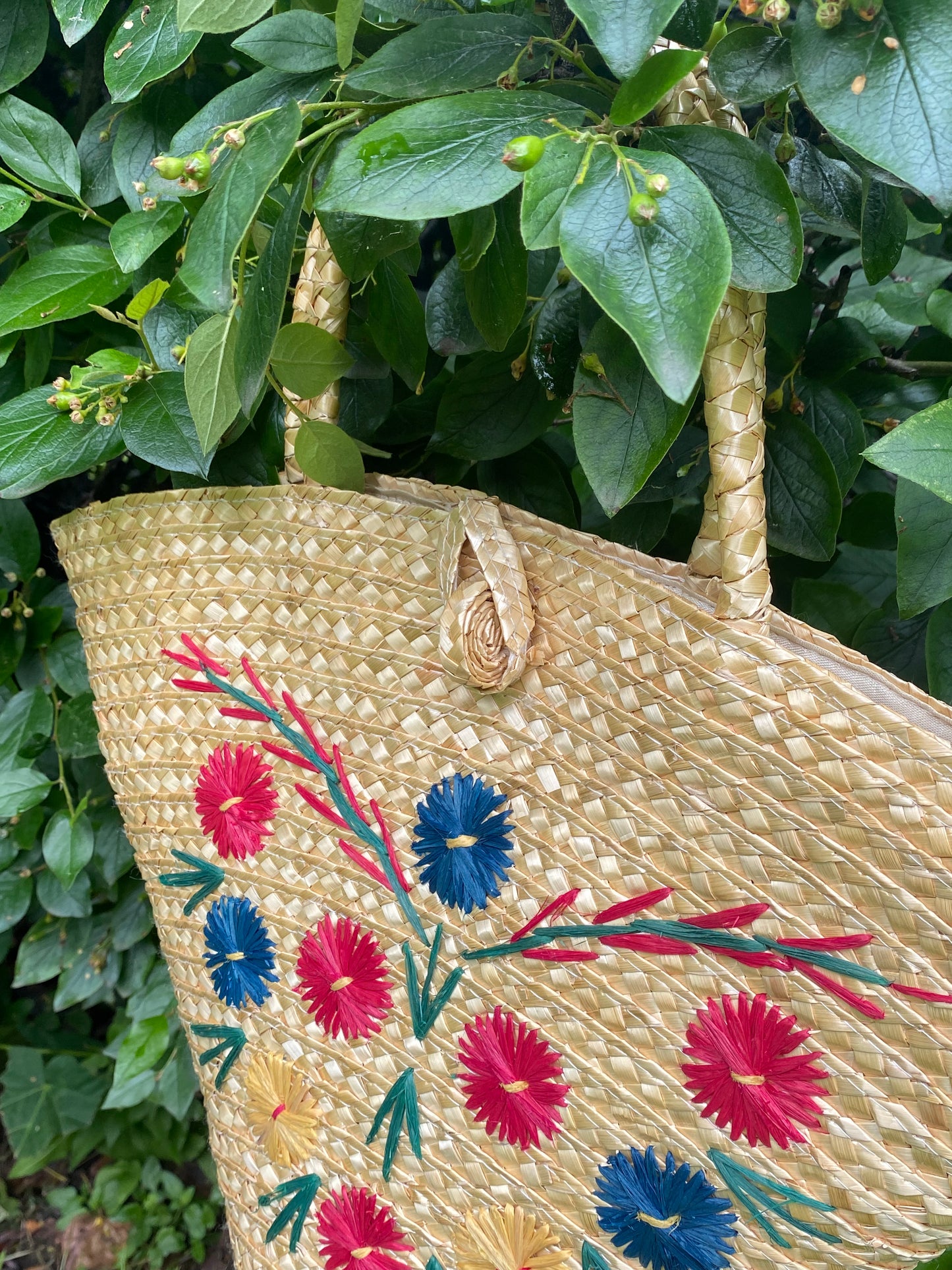 Vintage 70's wicker purse