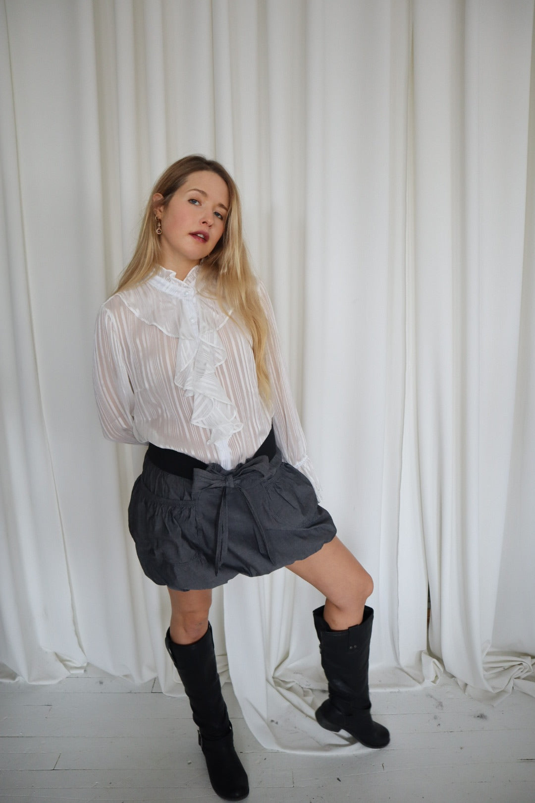 Vintage Y2K Charcoal Bubble Mini Skirt