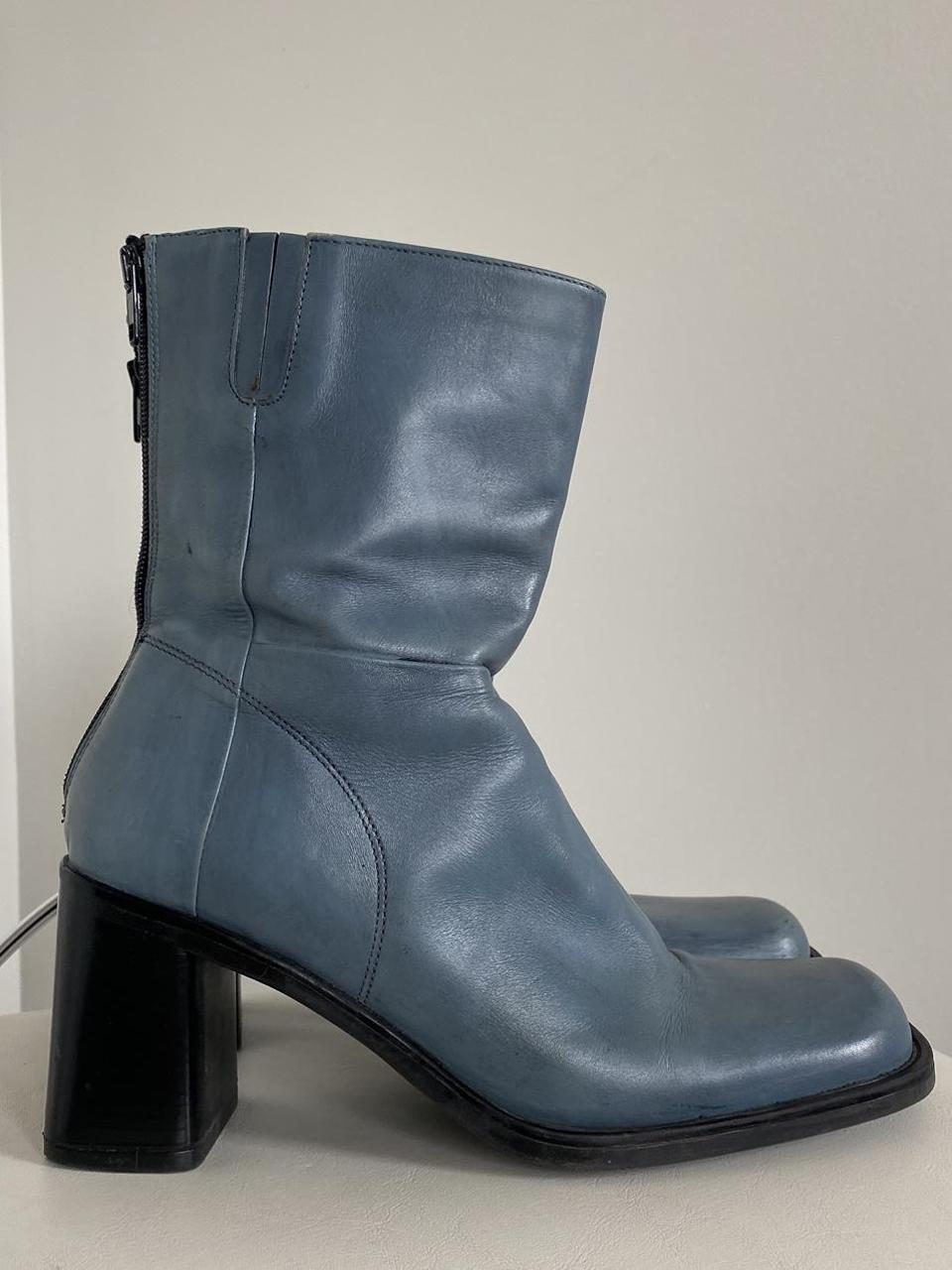 Vintage 90's blue leather platform boots