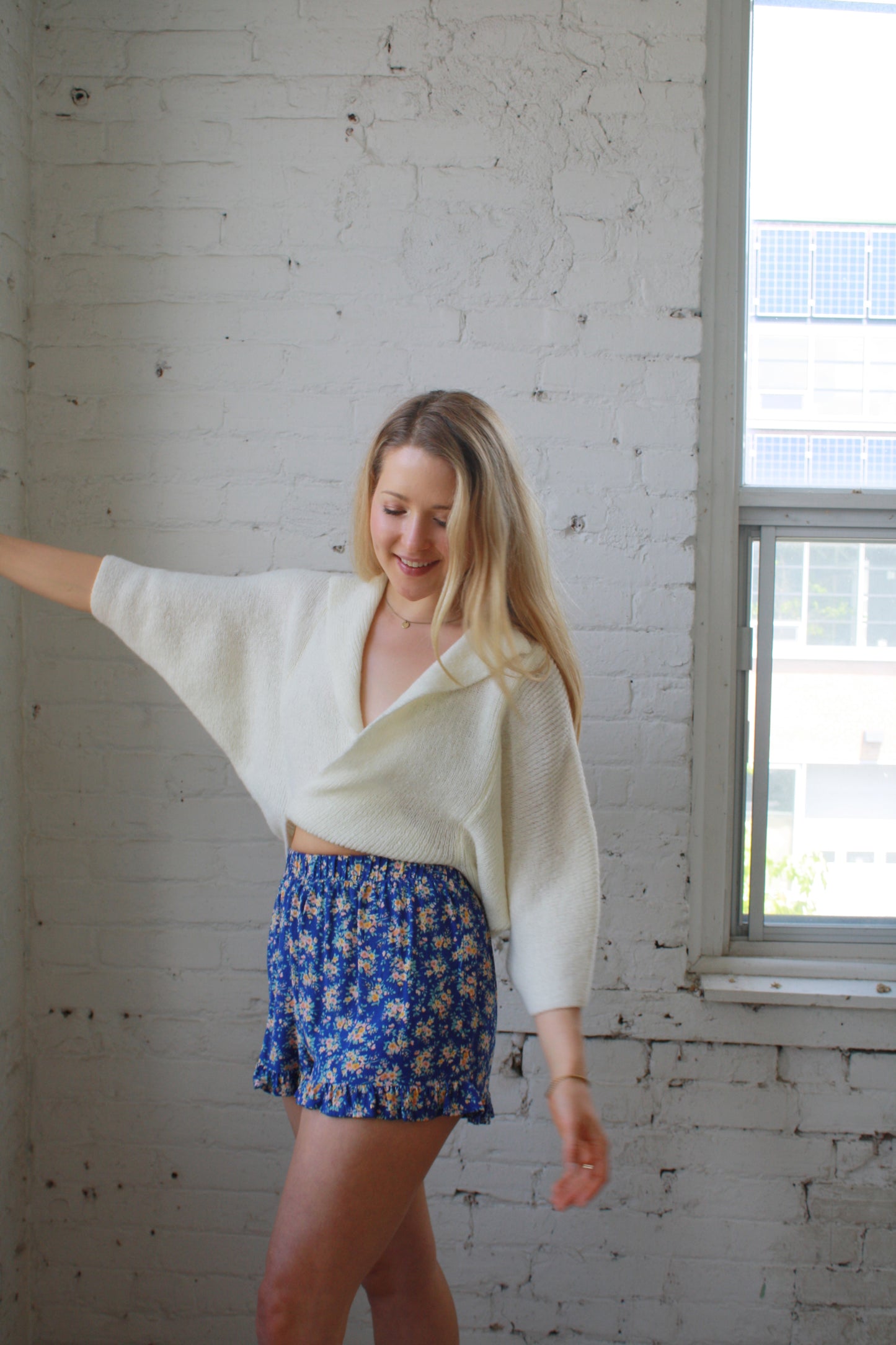 Floral printed shorts with a frilly hemline