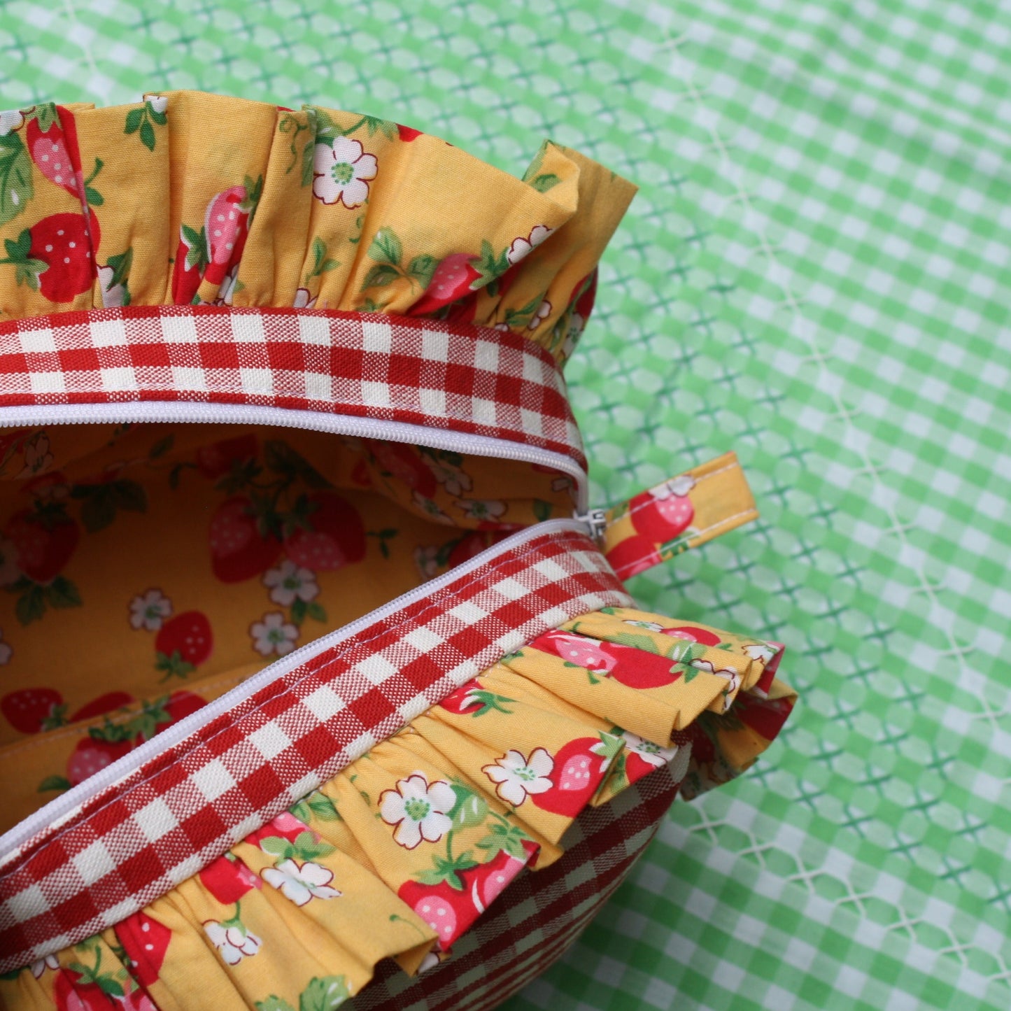 Large makeup bag - red and white