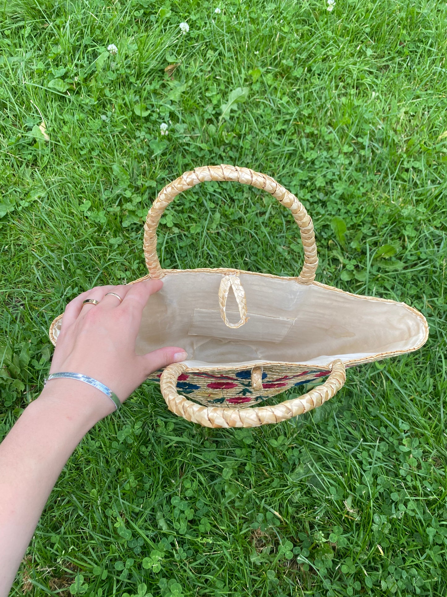 Vintage 70's wicker purse