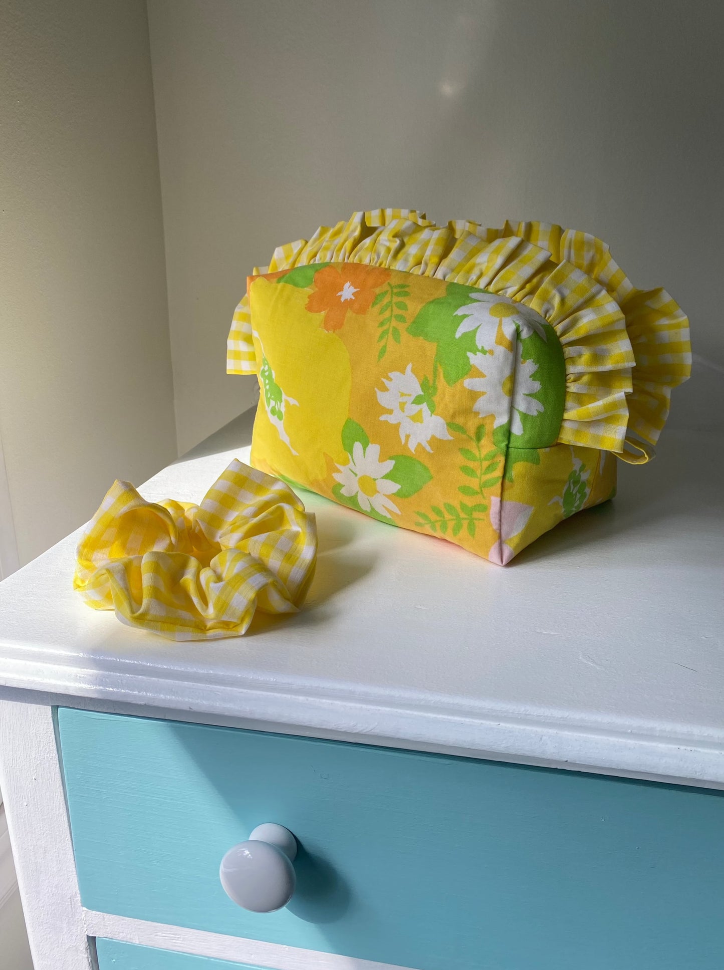 Large makeup bag - 70's floral