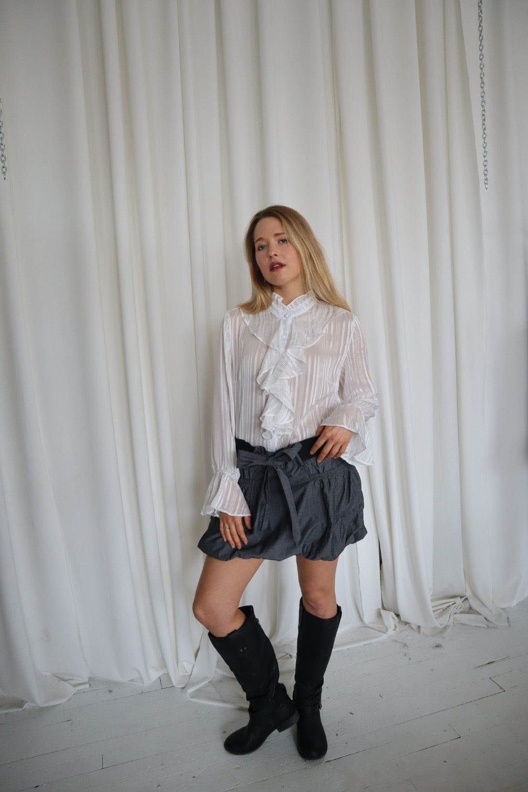 Vintage Y2K Charcoal Bubble Mini Skirt