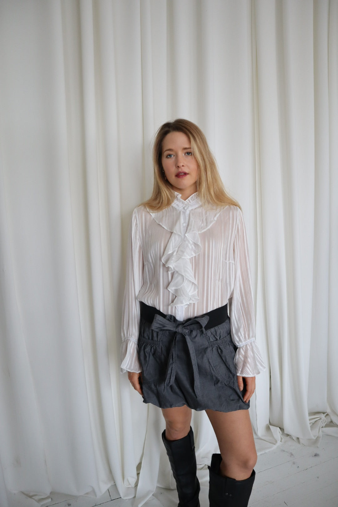 Vintage Y2K Charcoal Bubble Mini Skirt