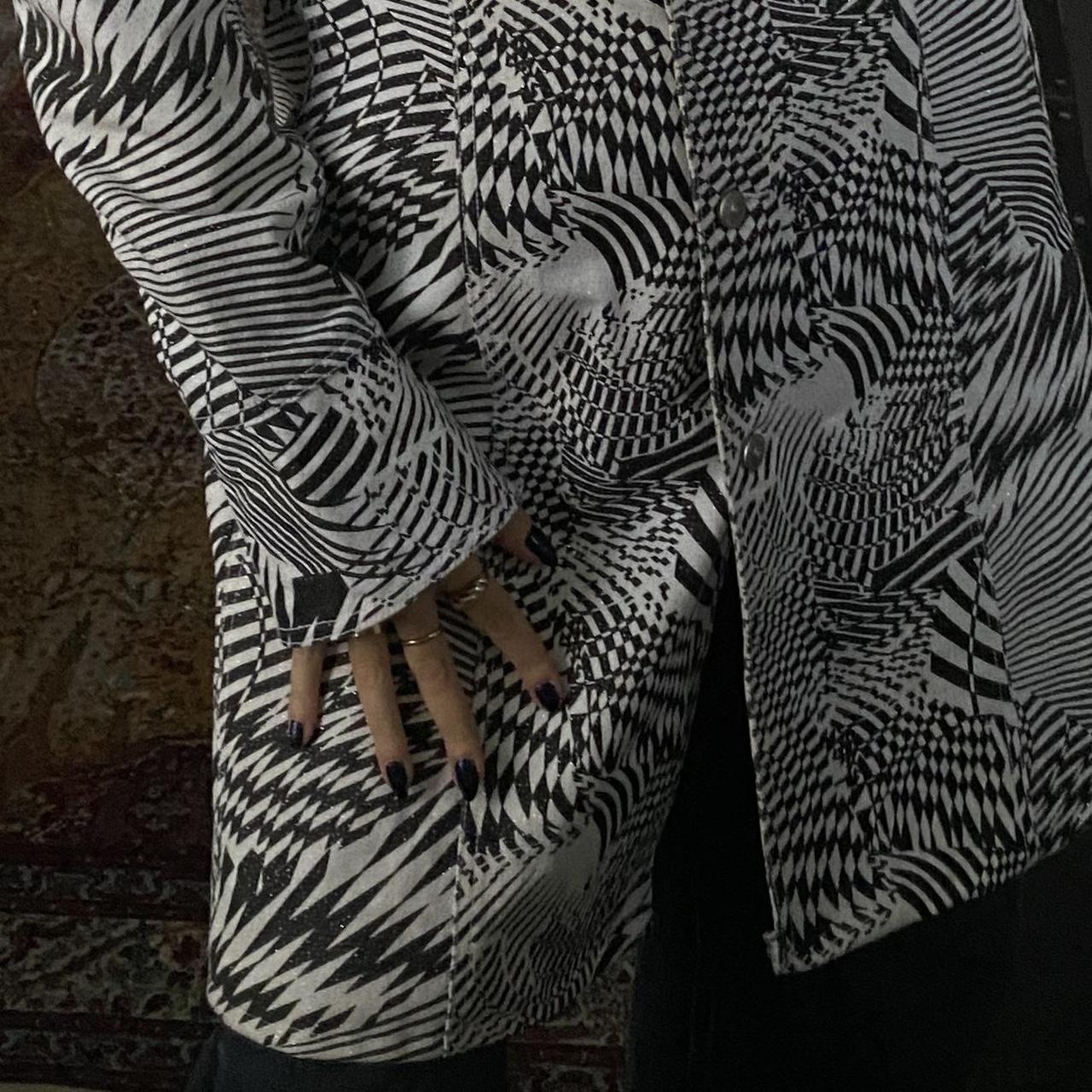 Vintage y2k black and white denim jacket
